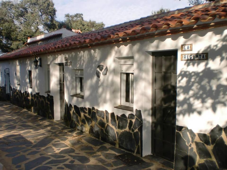 Las Cabanas De Buffalos Cumbres Mayores Bagian luar foto