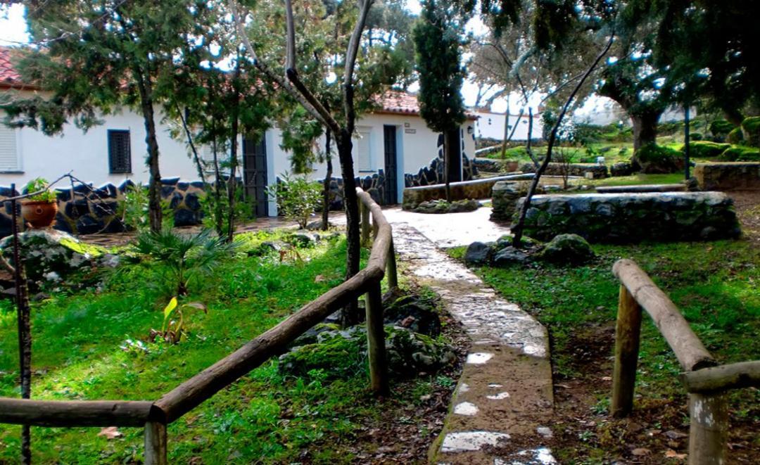 Las Cabanas De Buffalos Cumbres Mayores Bagian luar foto